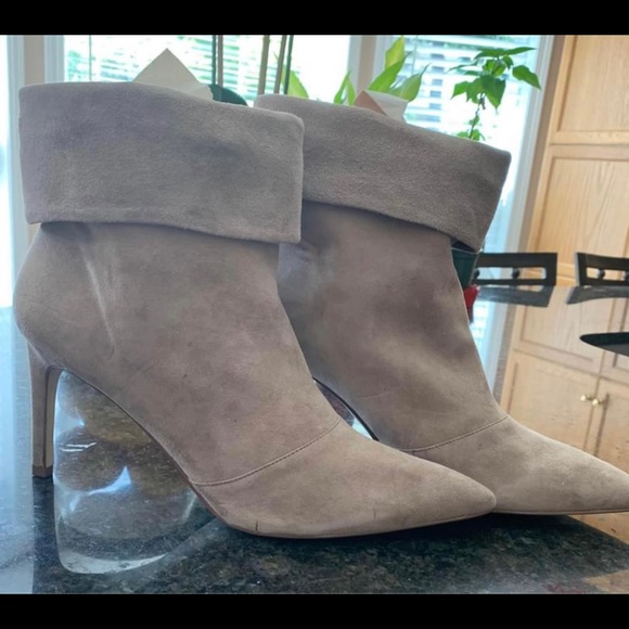 Suede Ivanka Trump booties - Picture 2 of 7
